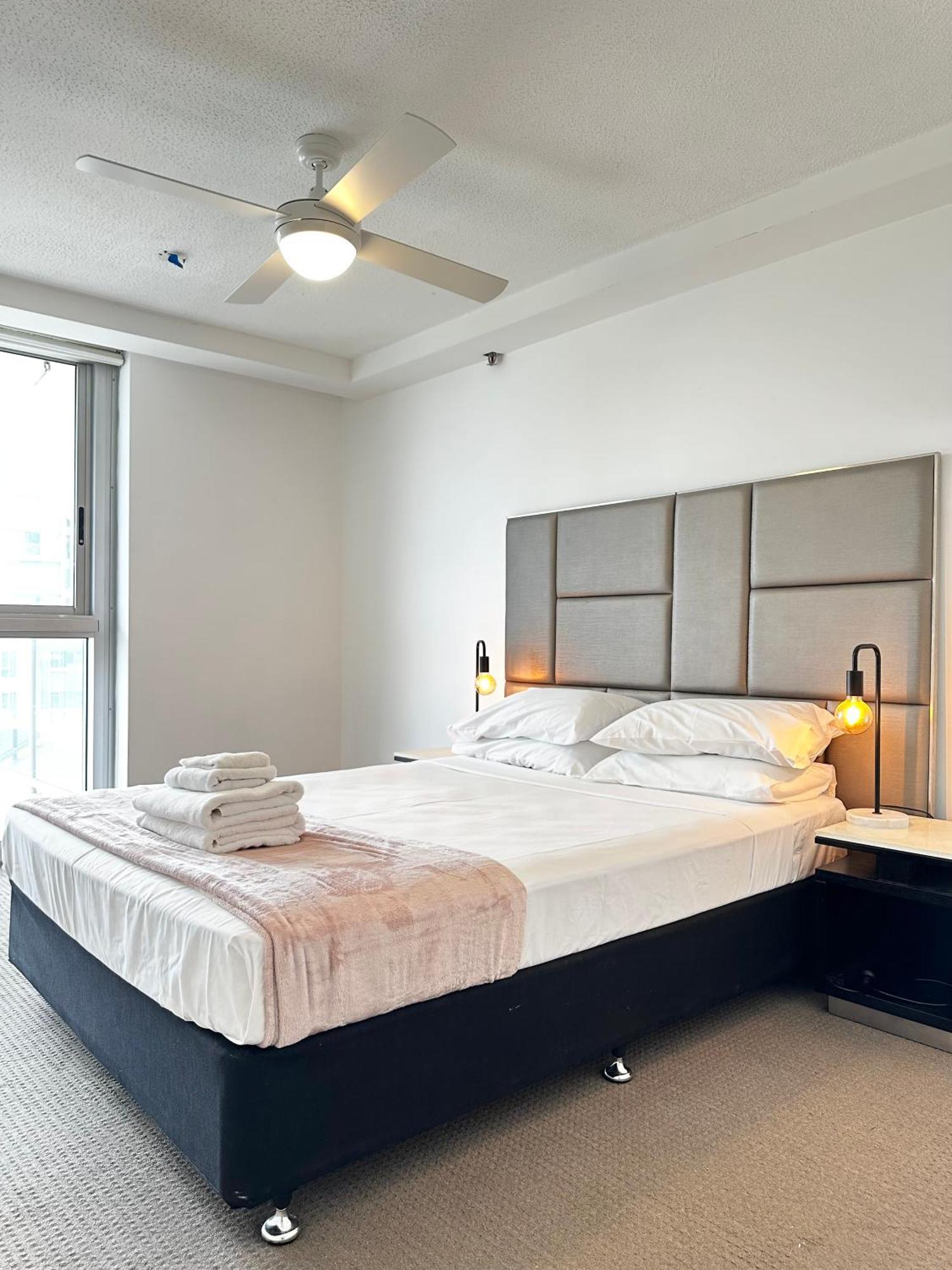Core Beachfront 2 Bedrooms By Premium Apartment *